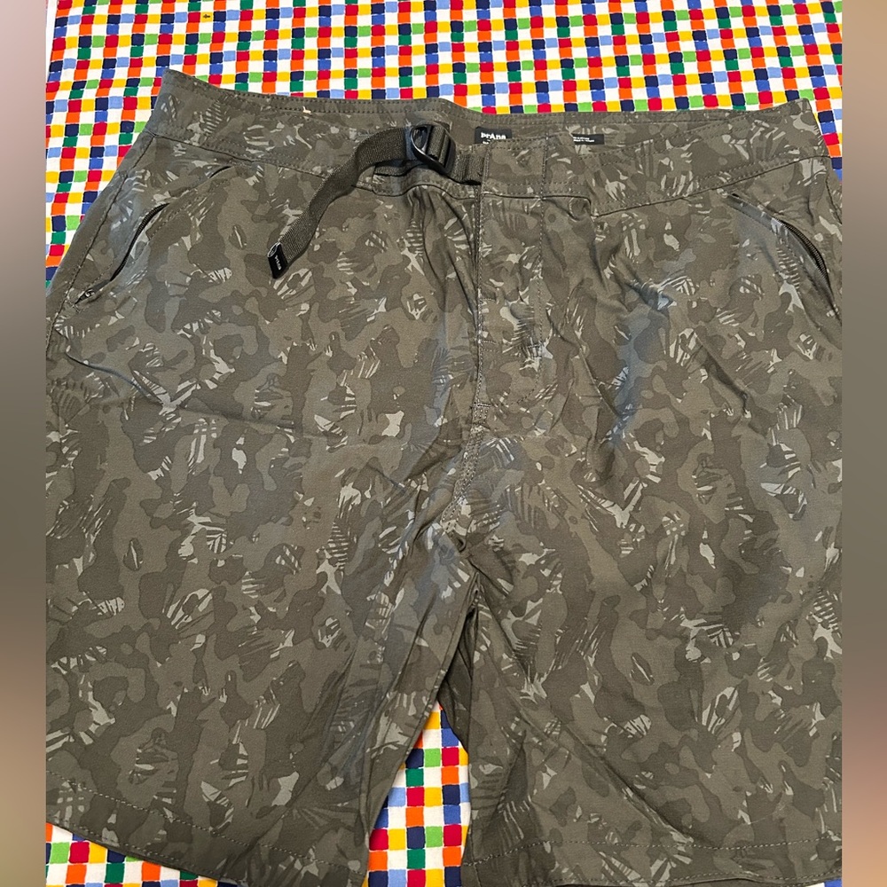 Prana Olive Camouflage Shorts 35